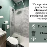 شقة E2 Reton Cosy Proche Du Centre-ville إيبيرني